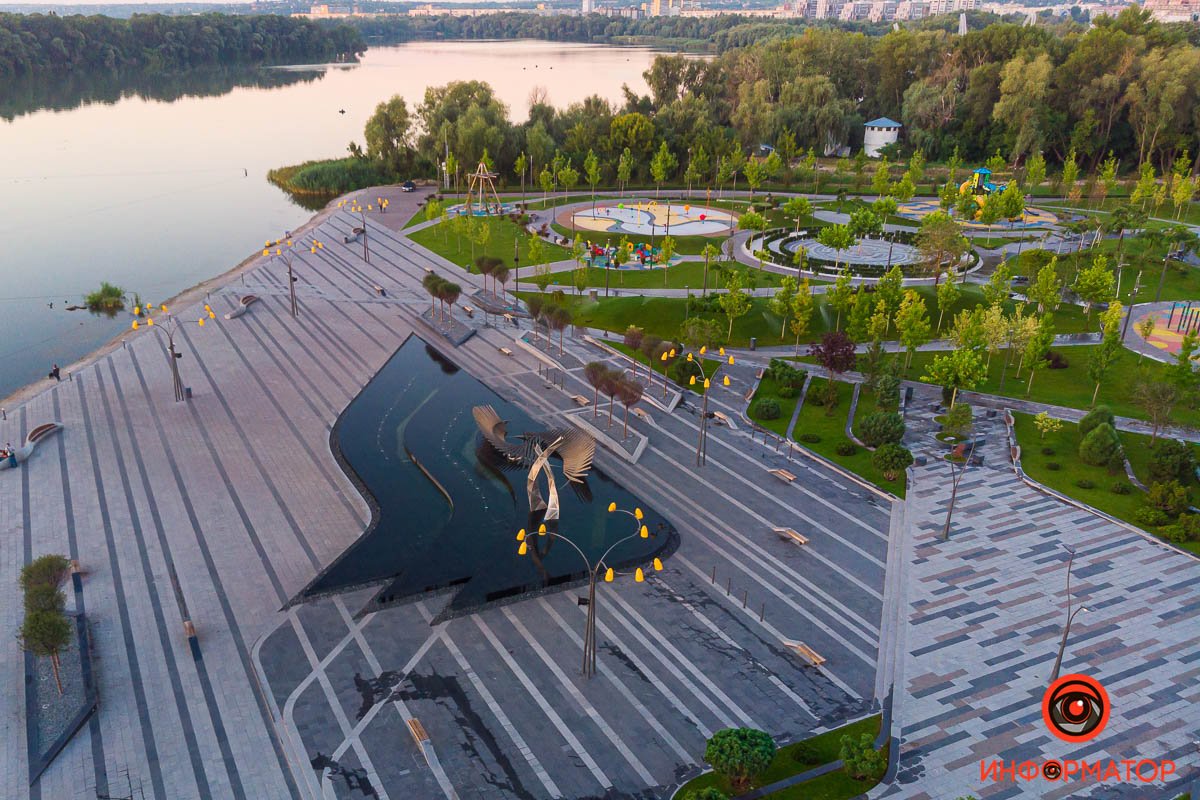 Зрелище завораживает Зрелище завораживает