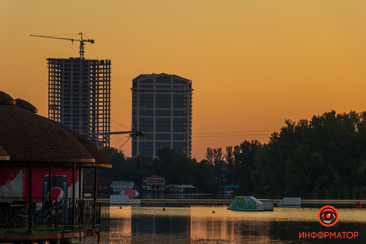 Просыпается и стройка Просыпается и стройка