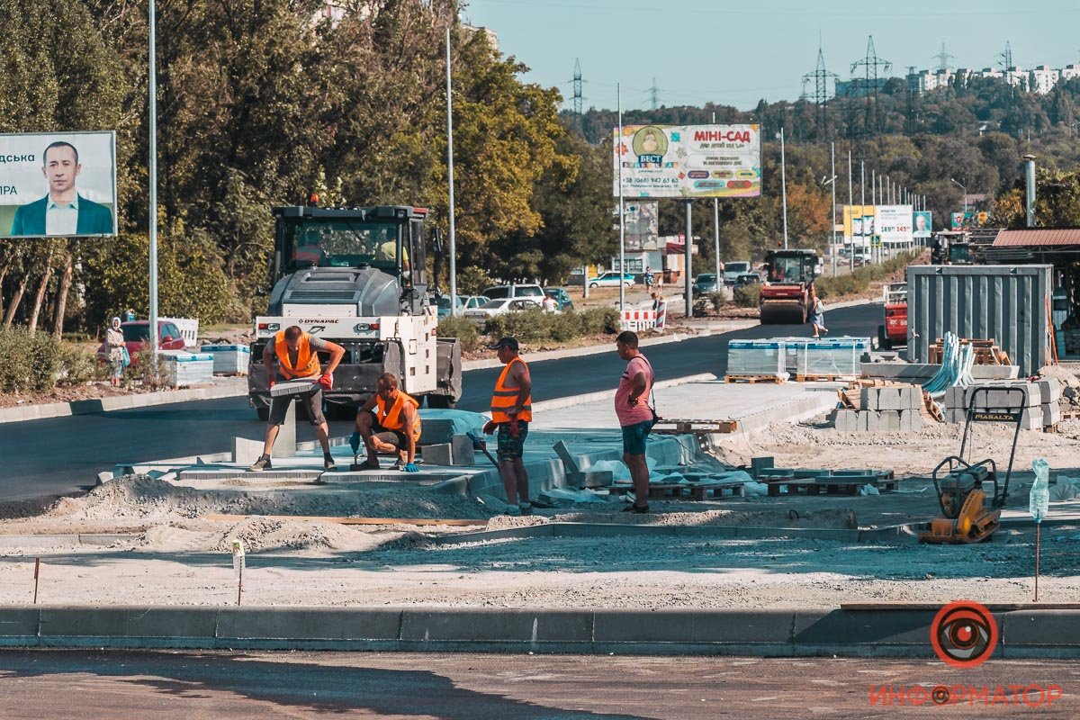 До этого ширина тротуара составляла 60 сантиметров До этого ширина тротуара составляла 60 сантиметров