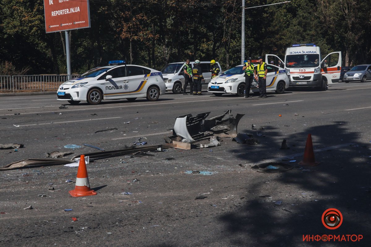Водитель грузовика вывернул руль, чтобы уйти от столкновения