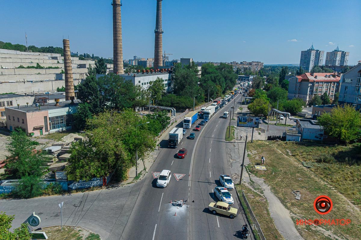 Образовался огромный затор