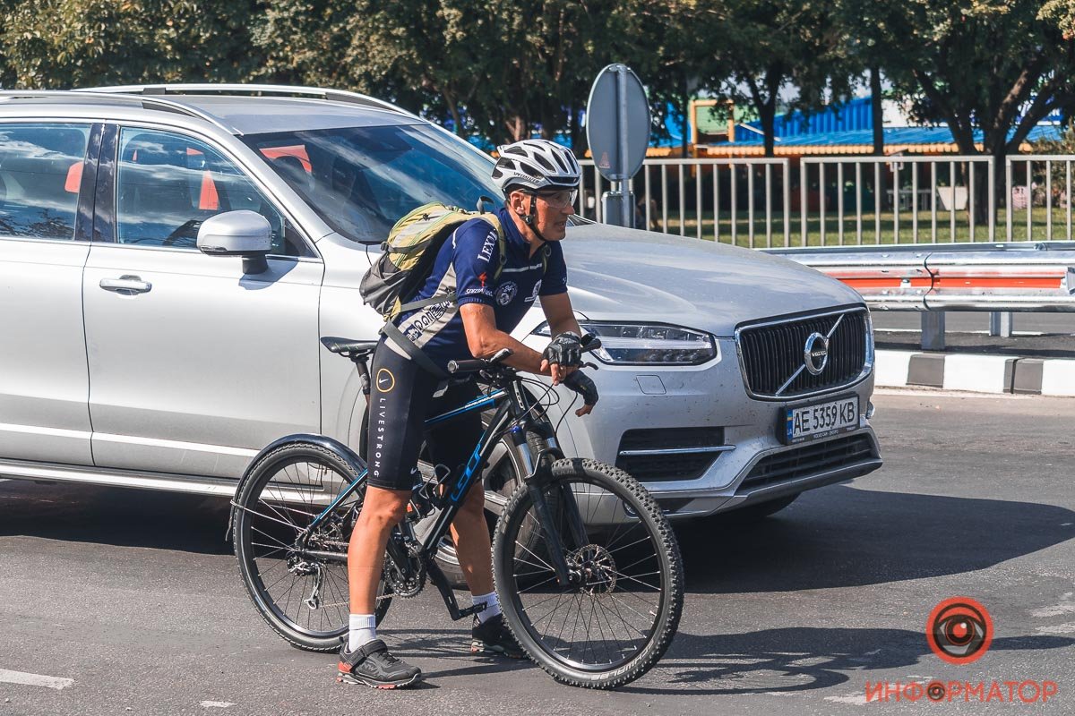 Днепр в лицах: как жители города проводят жаркие выходные 17