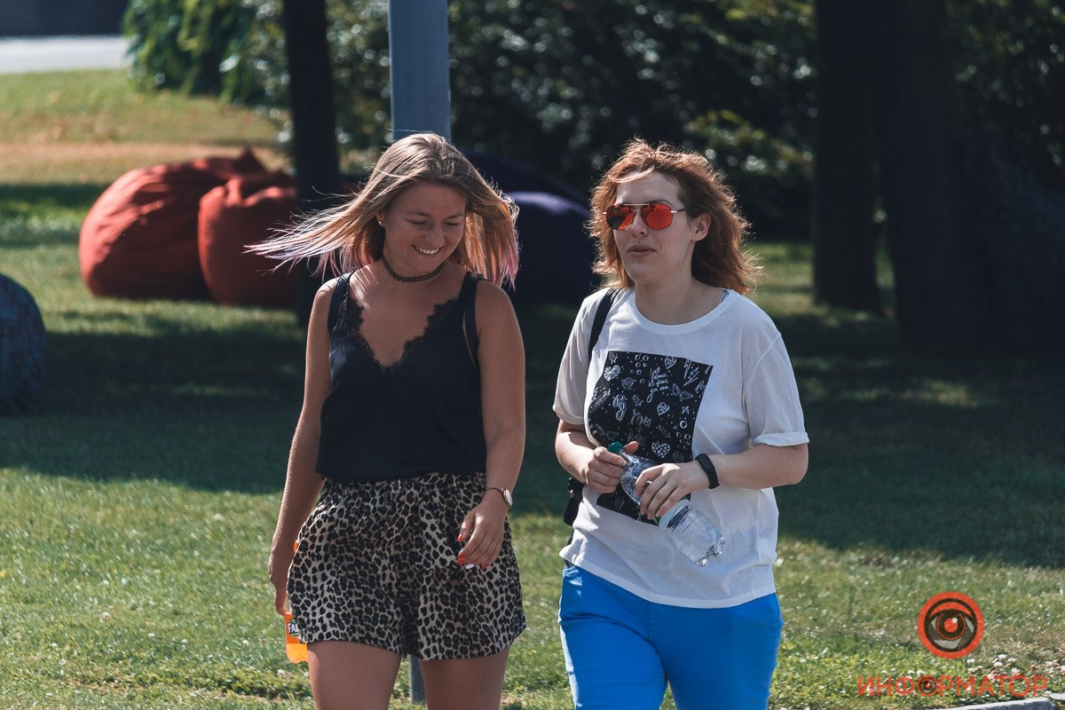 Днепр в лицах: как жители города проводят жаркие выходные 18