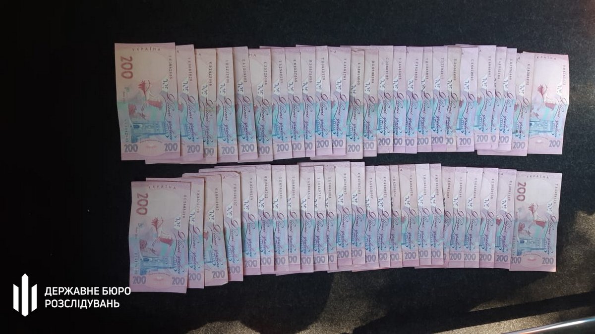 Цена решения вопросов - 10 тысяч гривен каждый месяц Цена решения вопросов - 10 тысяч гривен каждый месяц