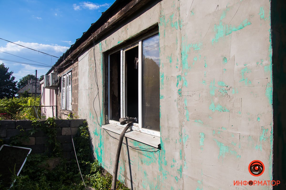 В Днепре на Караваева горела квартира: погиб мужчина 1