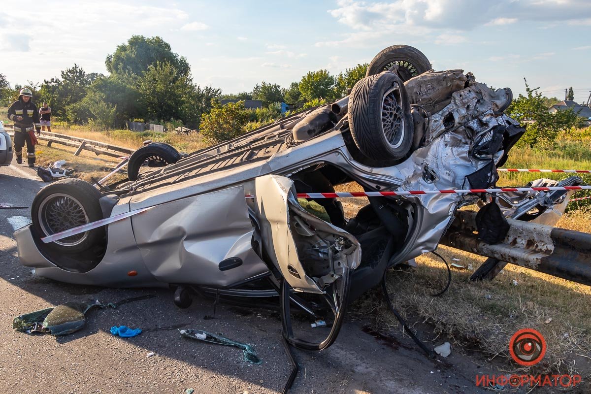 Как сообщили на месте происшествия, семья возвращалась с отдыха на Голубом озере