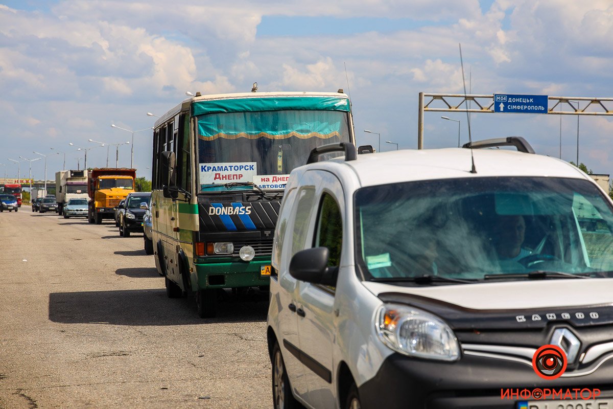 Авария стала причиной небольшой пробки Авария стала причиной небольшой пробки