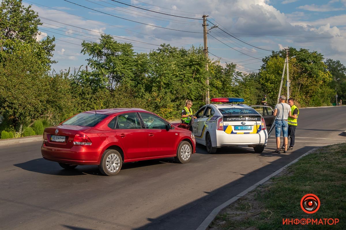 Патрульные регулируют движение