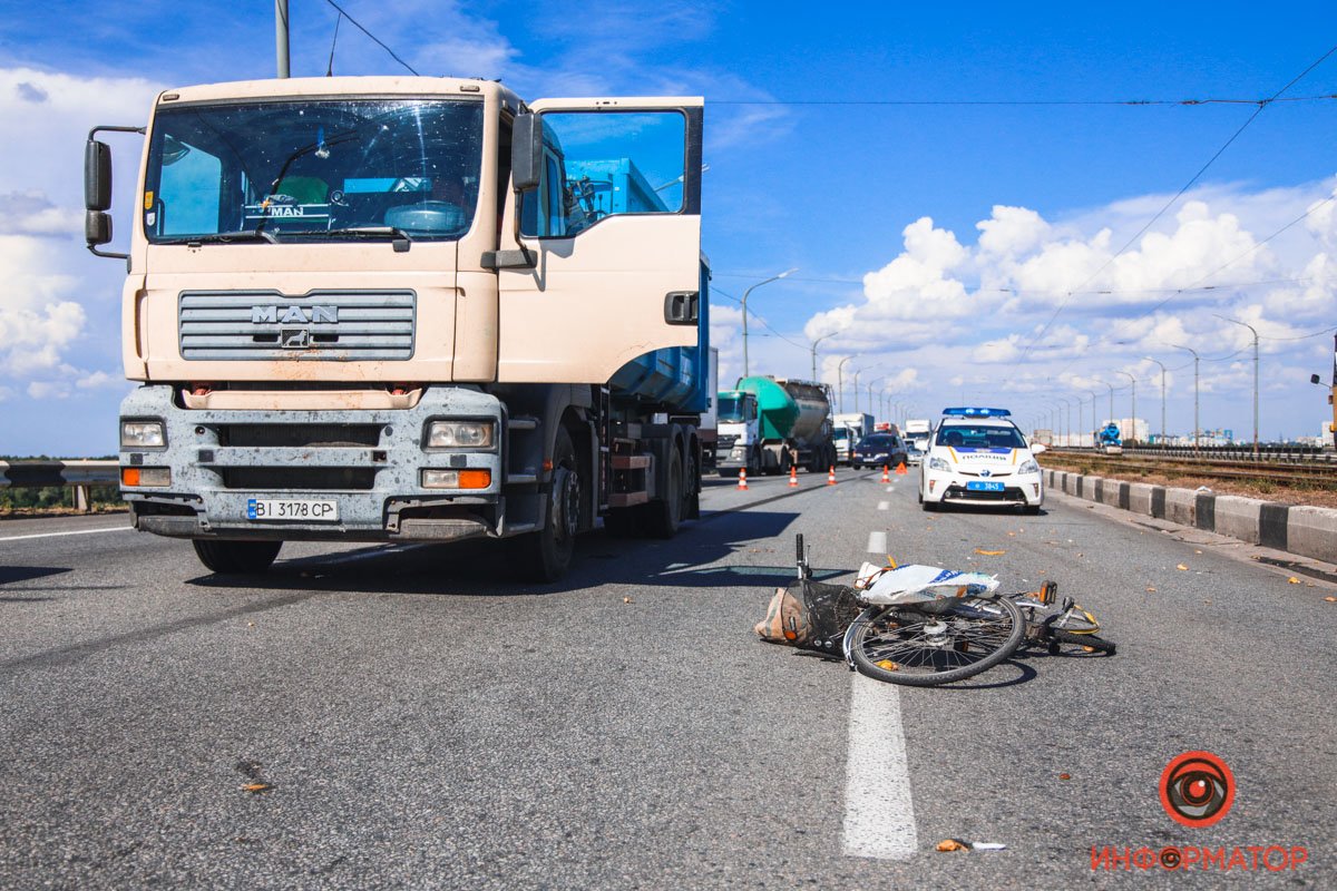 Оба транспортных средства двигались в сторону правого берега
