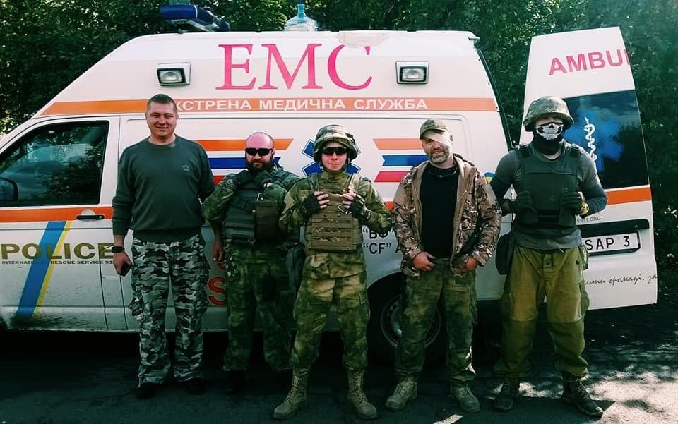 Волонтеры на передовой Волонтеры на передовой