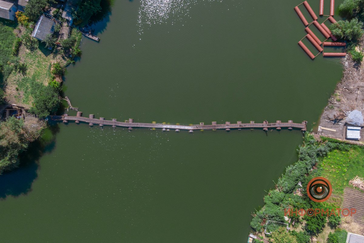 Местами старый мост ушел под воду Местами старый мост ушел под воду