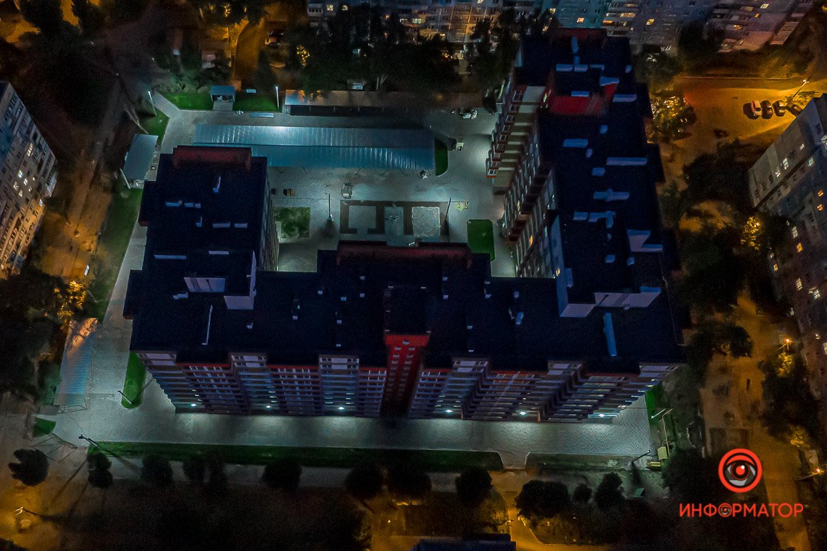 Высоко сижу, далеко гляжу