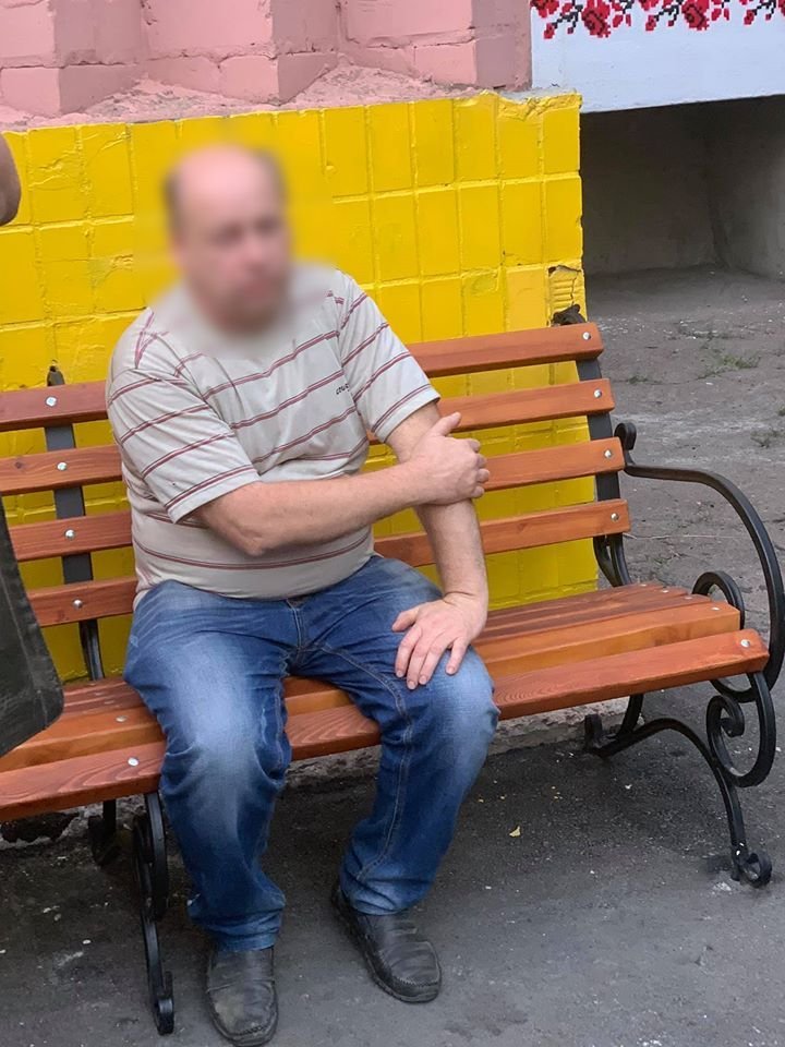 Нападавший - мужчина 1973 года рождения, житель Харьковской области Нападавший - мужчина 1973 года рождения, житель Харьковской области