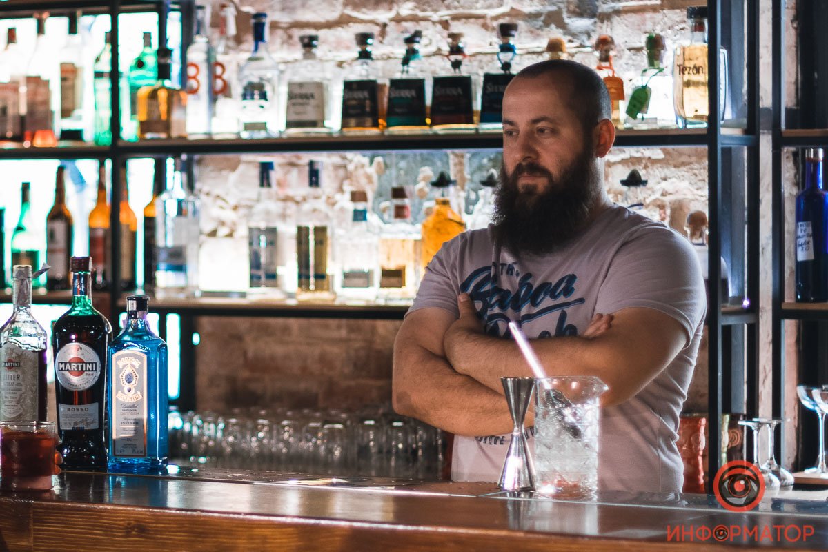 О барной культуре Днепра, недоливе и профдеформации: интервью с бар-менеджером Евгением Якутиным 2