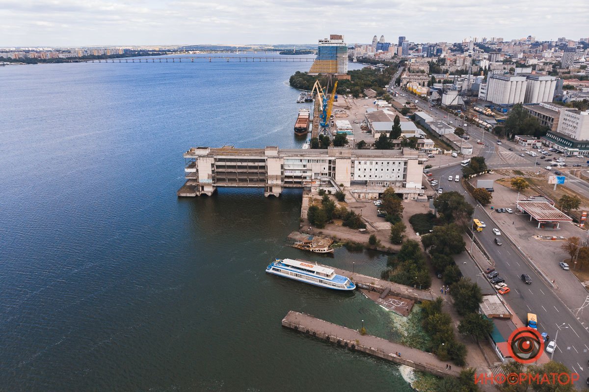 Памятник ушедшей эпохе Памятник ушедшей эпохе