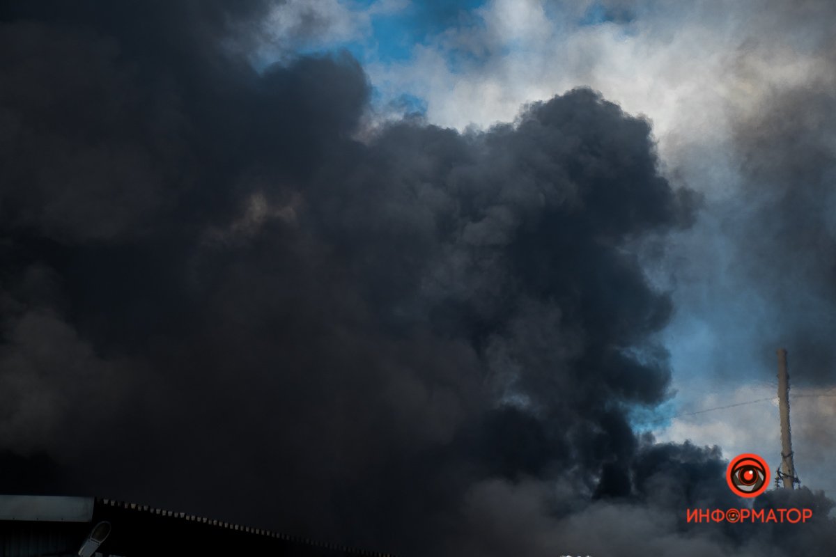 Дымом затянуло всю улицу