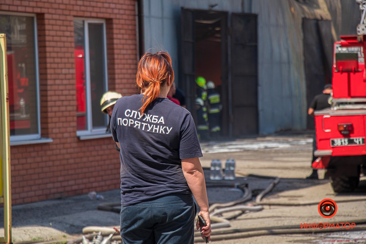 Здания сильно повреждены огнем