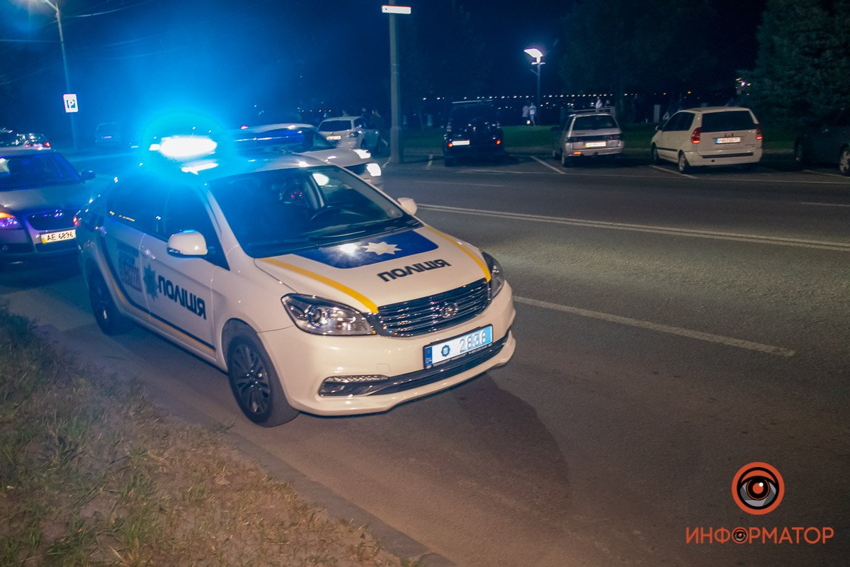 На месте работает полиция На месте работает полиция