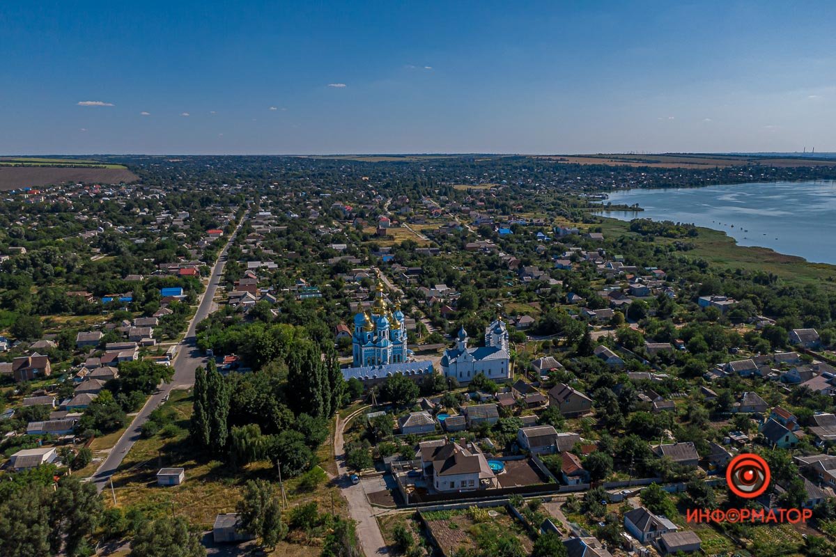 В 1990-х годах Свято-Покровская церковь возродилась В 1990-х годах Свято-Покровская церковь возродилась