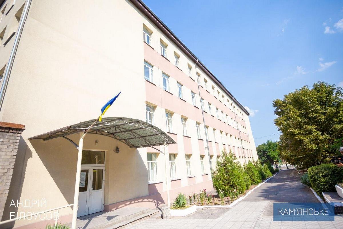 В Каменском ремонтируют учреждения образования и культуры 6