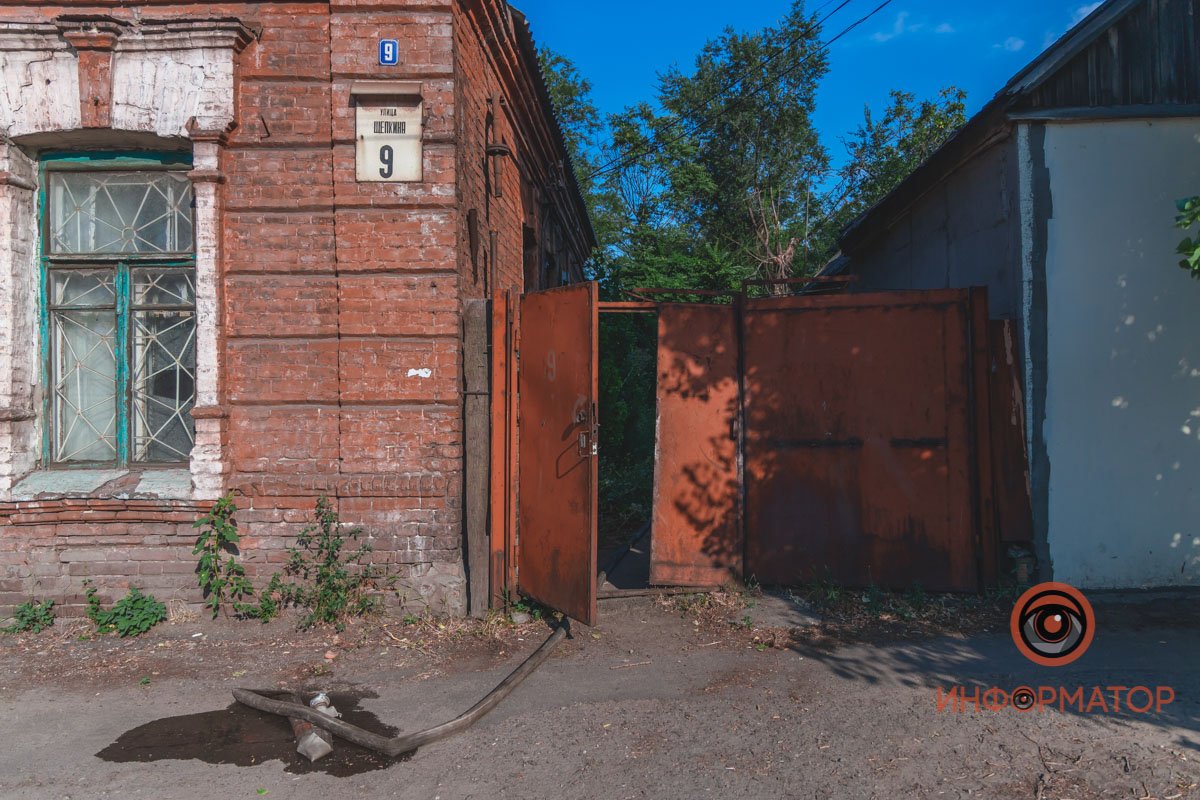 Горел жилой дом