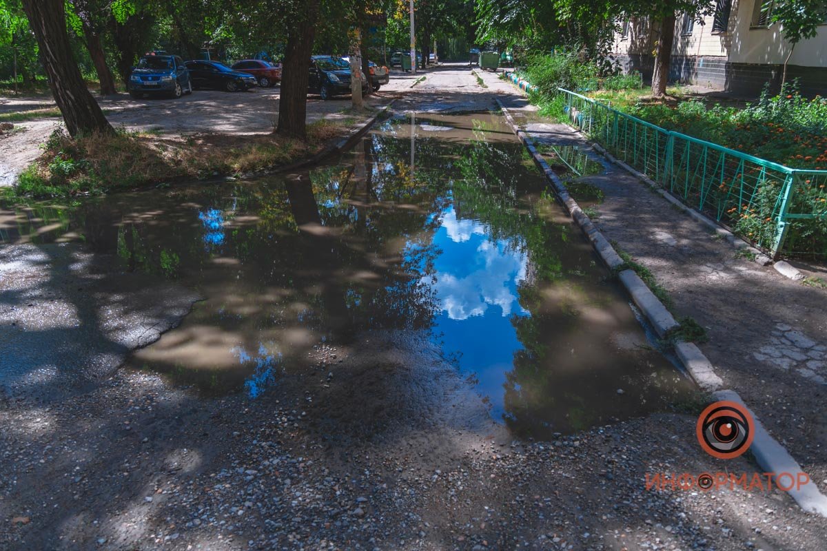 Жители ожидают аварийку Жители ожидают аварийку