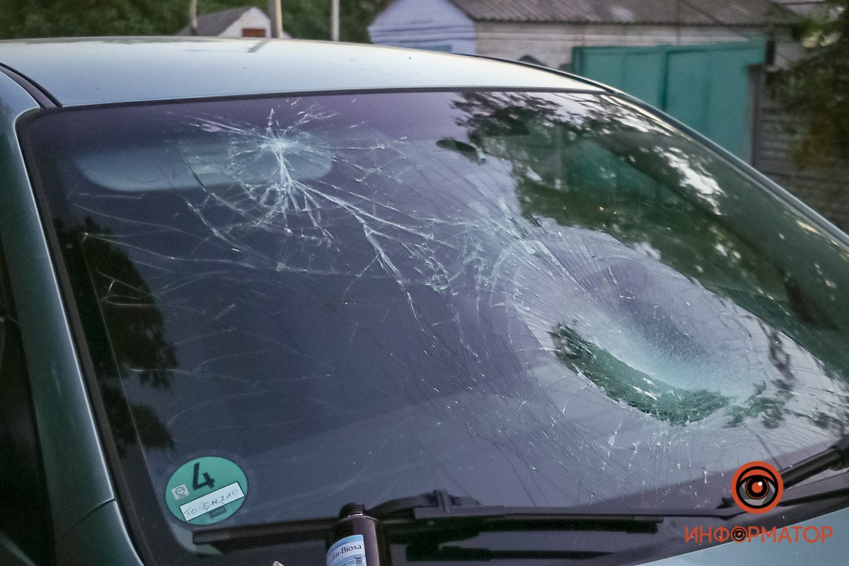 В Днепре на Гуртовой Mazda сбила девушку на велосипеде 2