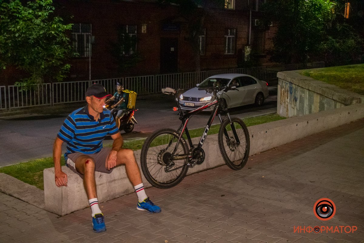 У мужчины ссадины и ушибы У мужчины ссадины и ушибы