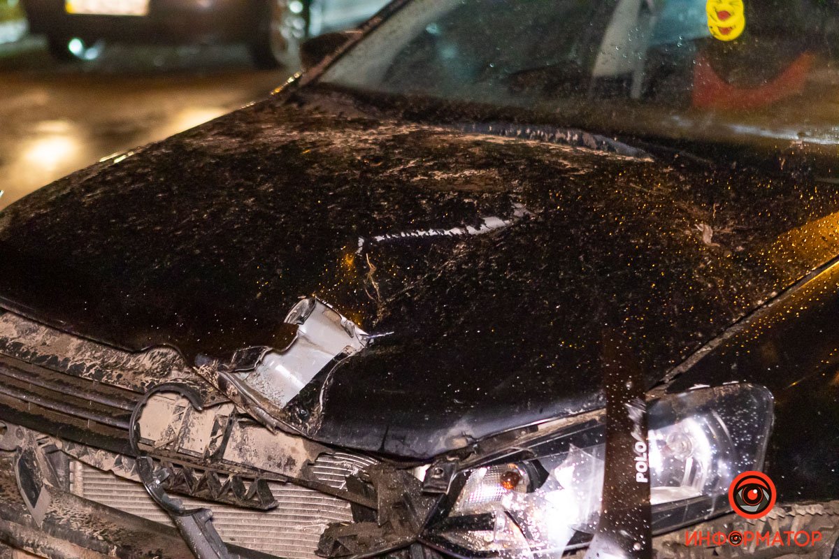 Очевидцы рассказали, что водитель был в неадекватном состоянии и пытался уехать после аварии