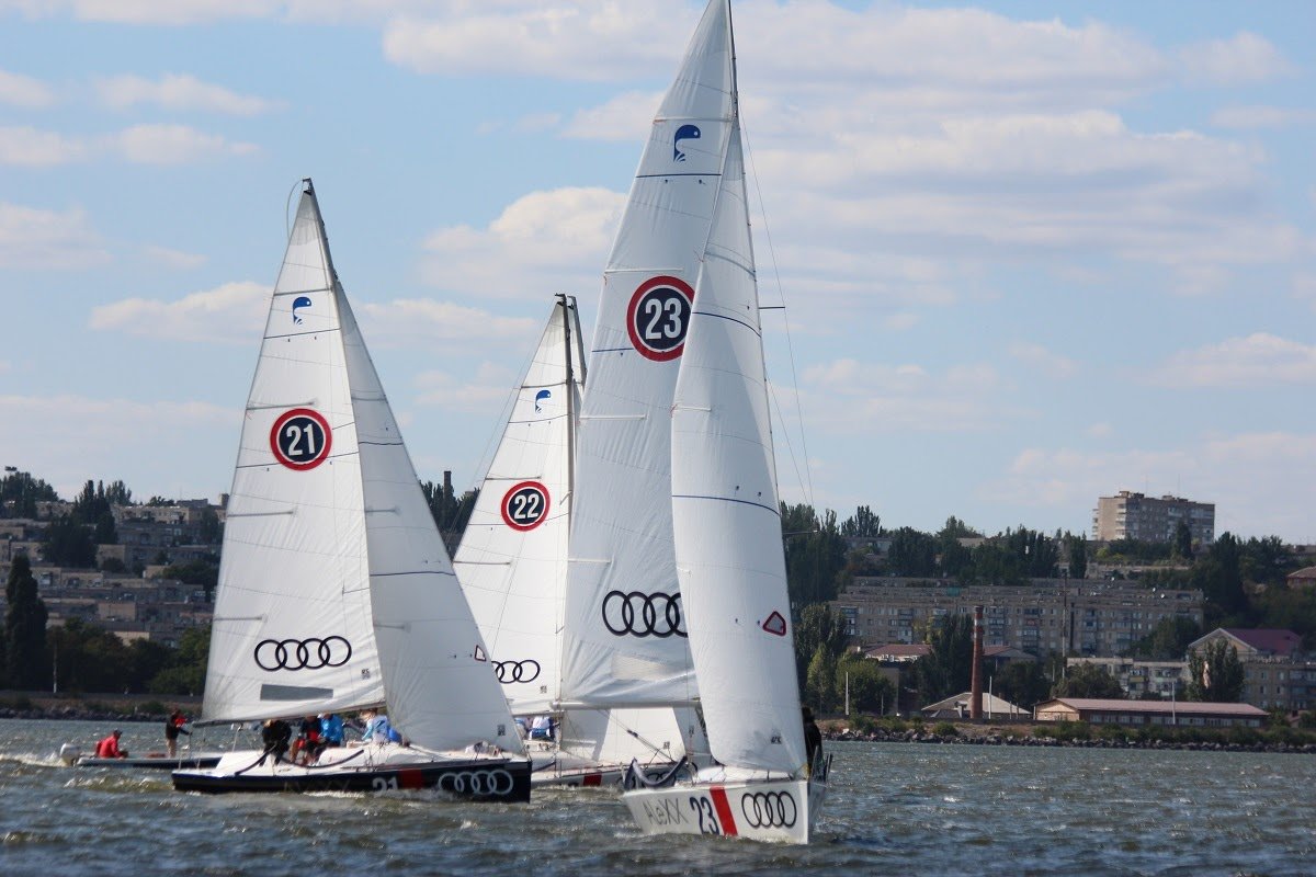 В Днепре на Фестивальном причале пройдет мероприятие с регатой и фестивалем вина и сыра 5