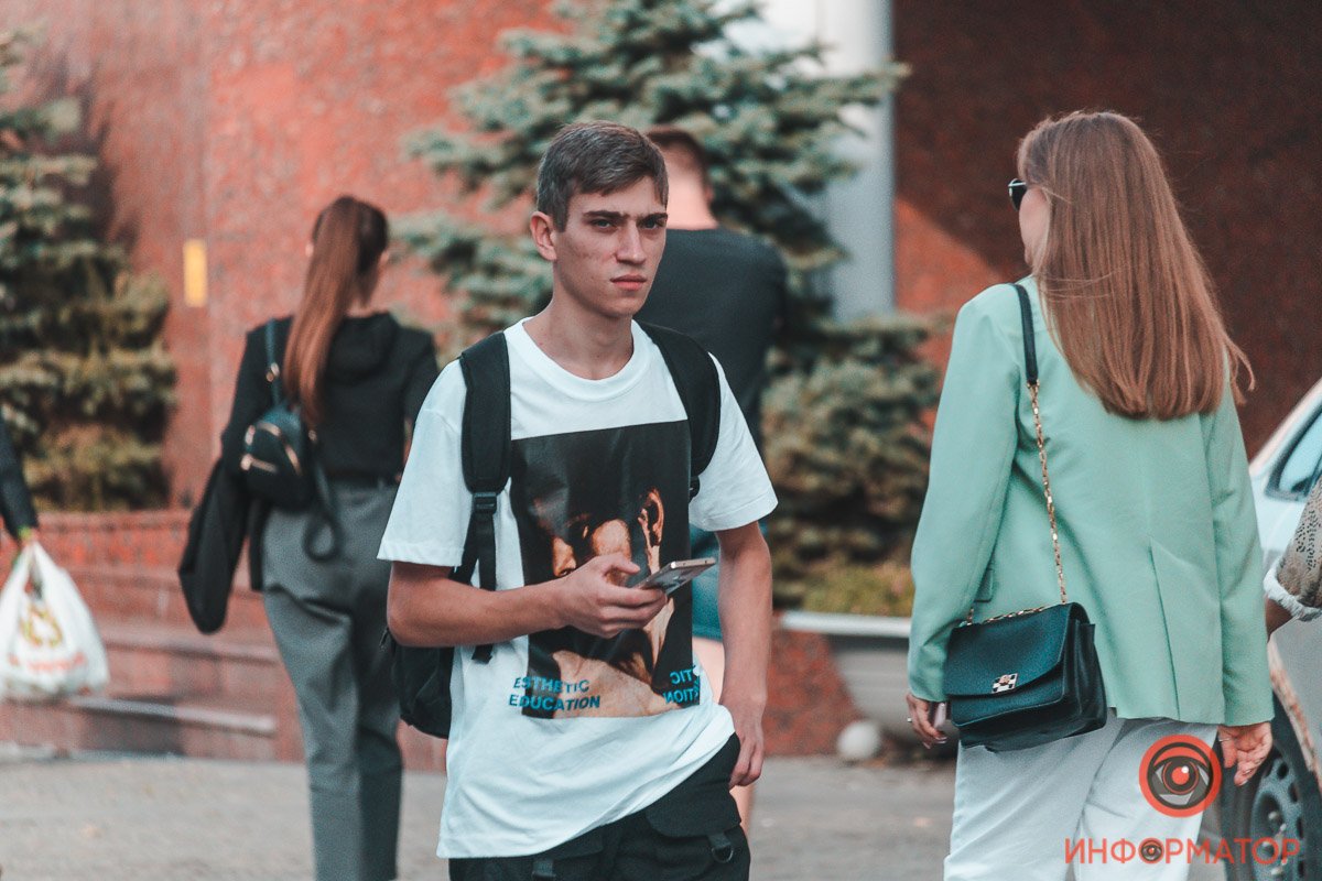 Надеемся, этот парень задумал что-то хорошее Надеемся, этот парень задумал что-то хорошее