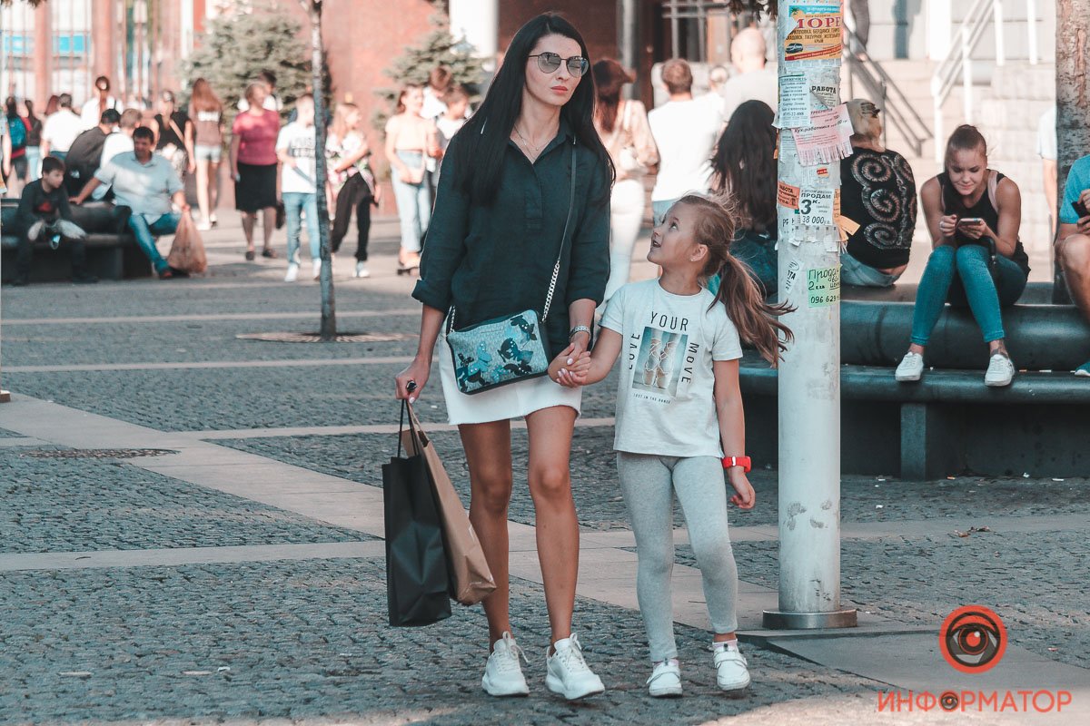 А в этом взгляде - тысячи причин для счастья А в этом взгляде - тысячи причин для счастья