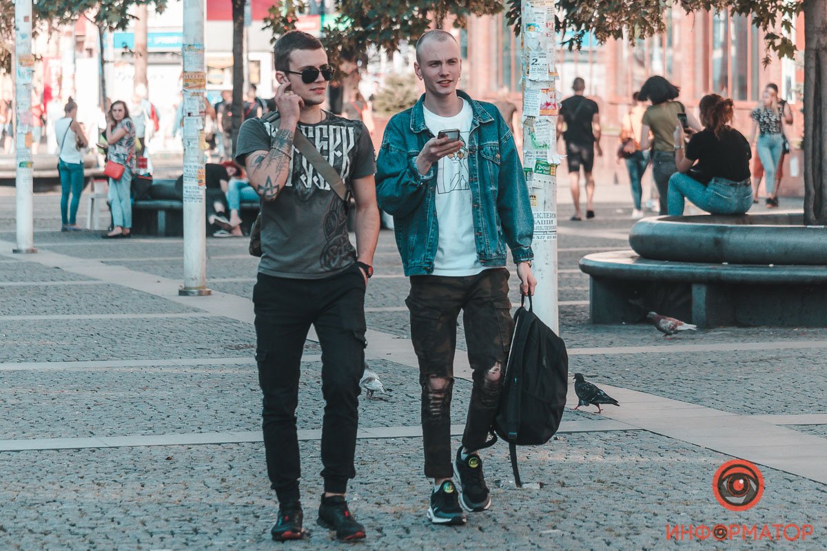 Что-то привлекло внимание Что-то привлекло внимание