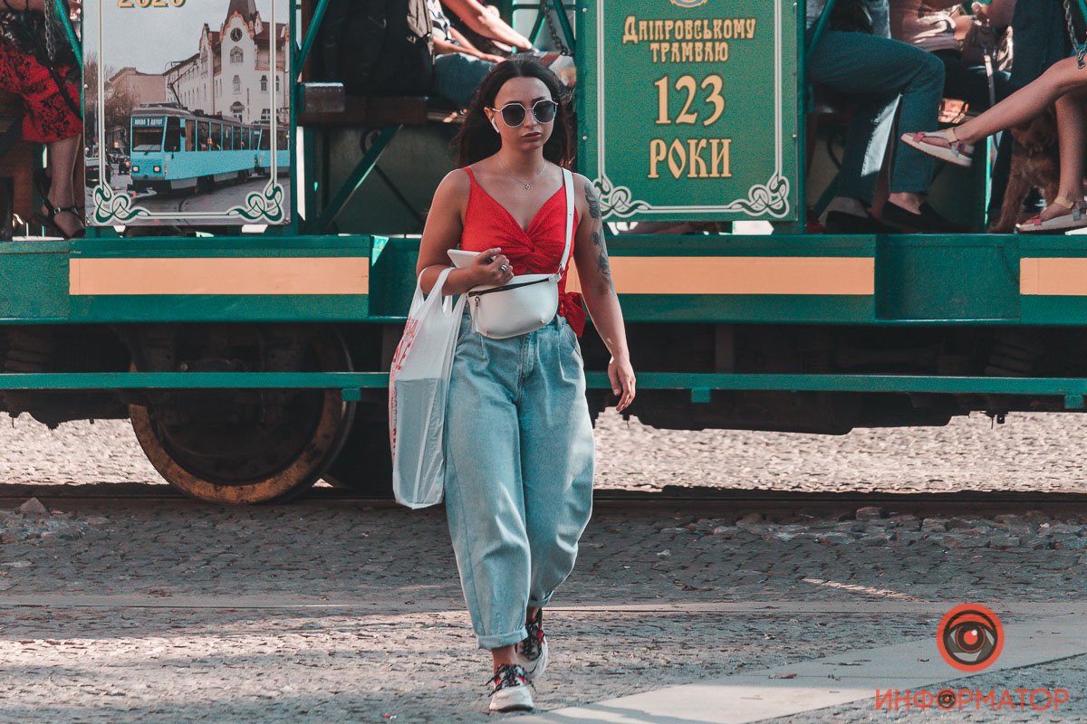 Яркая Яркая