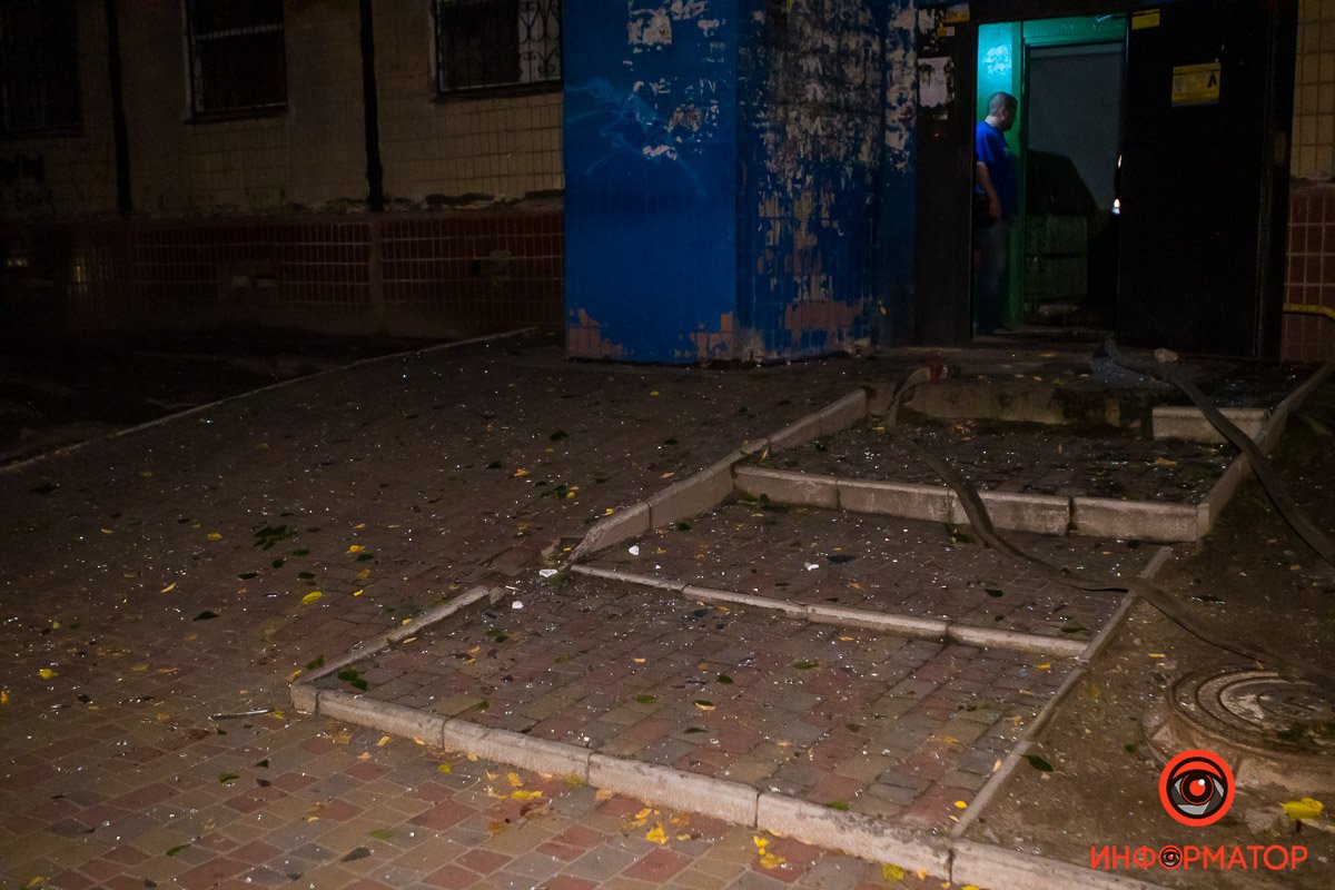 Следствием пожара стало большое задымление Следствием пожара стало большое задымление