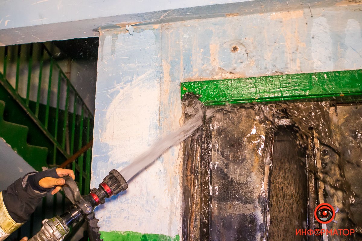 Жильцы рассказали о том, что больше всего дыма было на верхних этажах Жильцы рассказали о том, что больше всего дыма было на верхних этажах