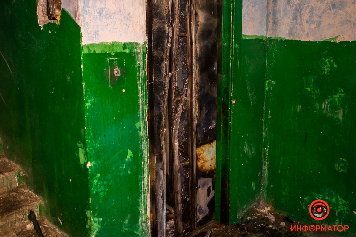 Закопченный подъезд Закопченный подъезд