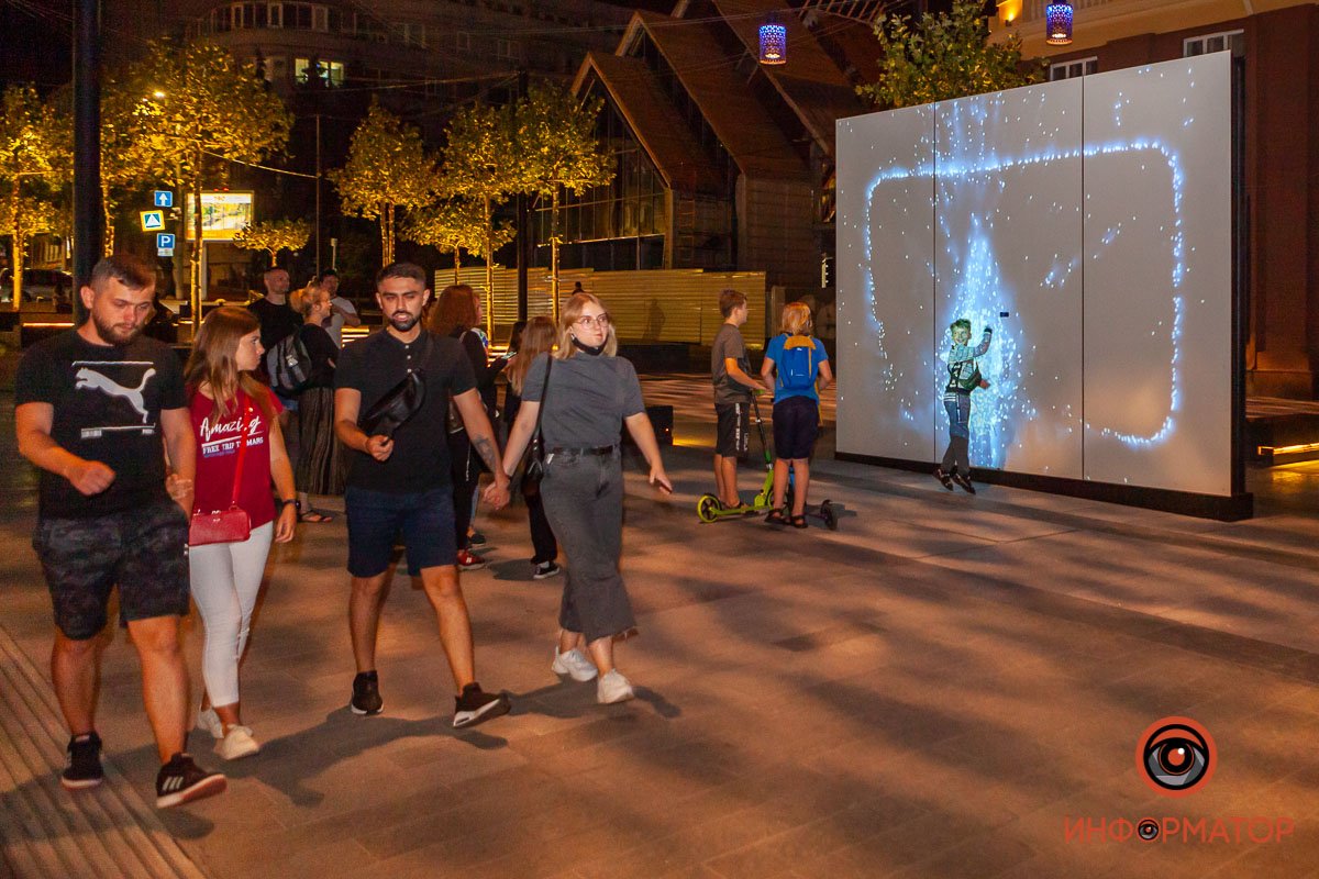 Интерактивный медиаэкран на Короленко Интерактивный медиаэкран на Короленко