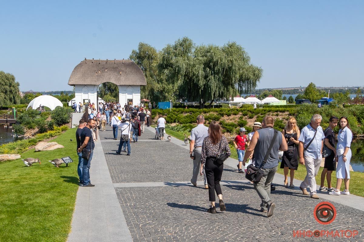 В Днепре представили команду «Слуги Народа» на местных выборах 1