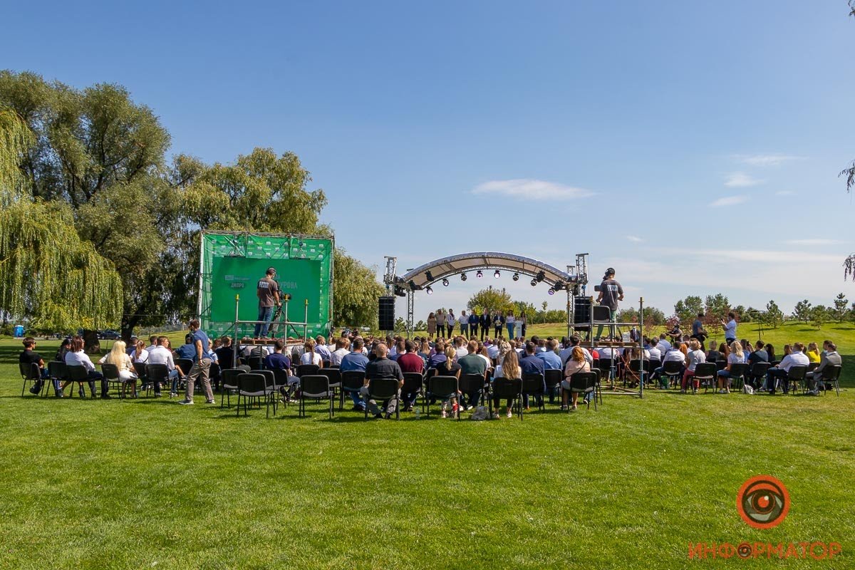 В Днепре представили команду «Слуги Народа» на местных выборах 2