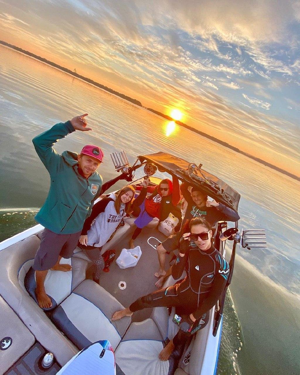 surfers_wave surfers_wave