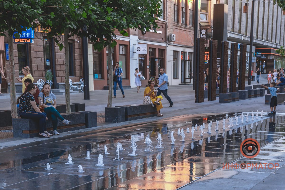 Отдыхать в теньке у воды