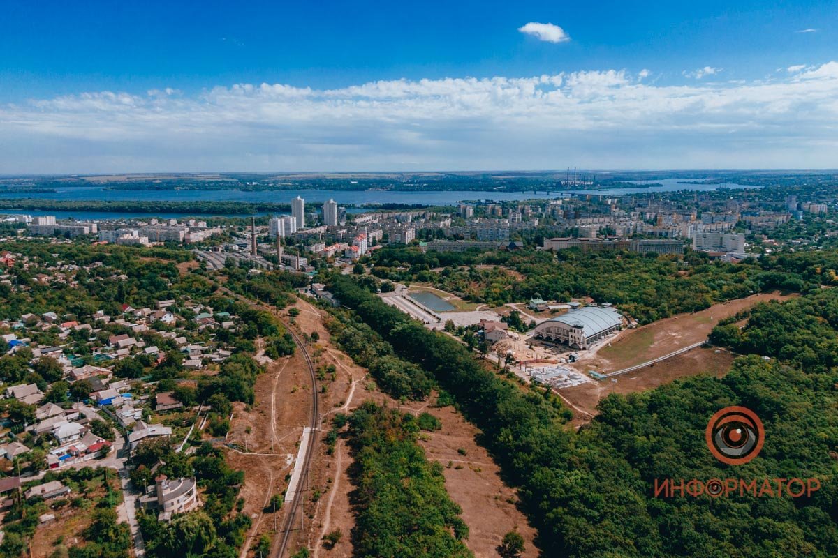 За рубашкой в комод полезешь, 