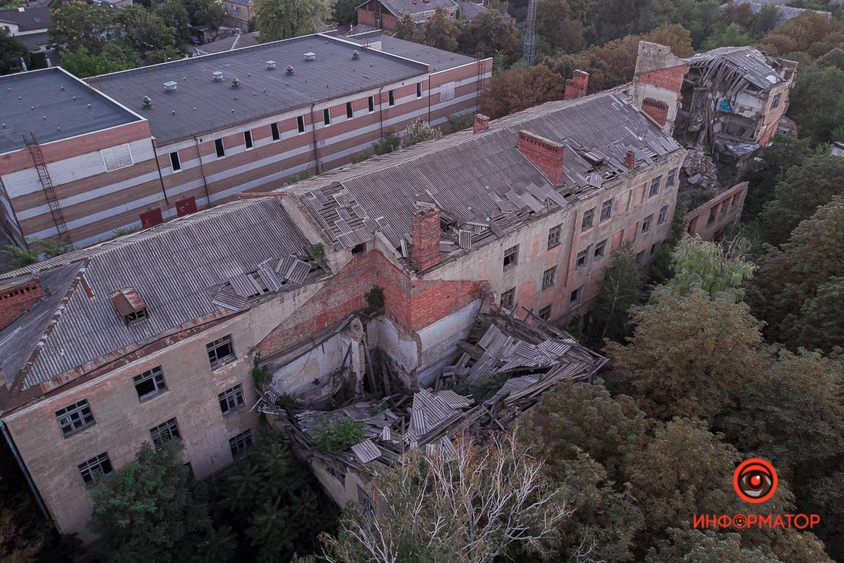 Здания в аварийном состоянии Здания в аварийном состоянии