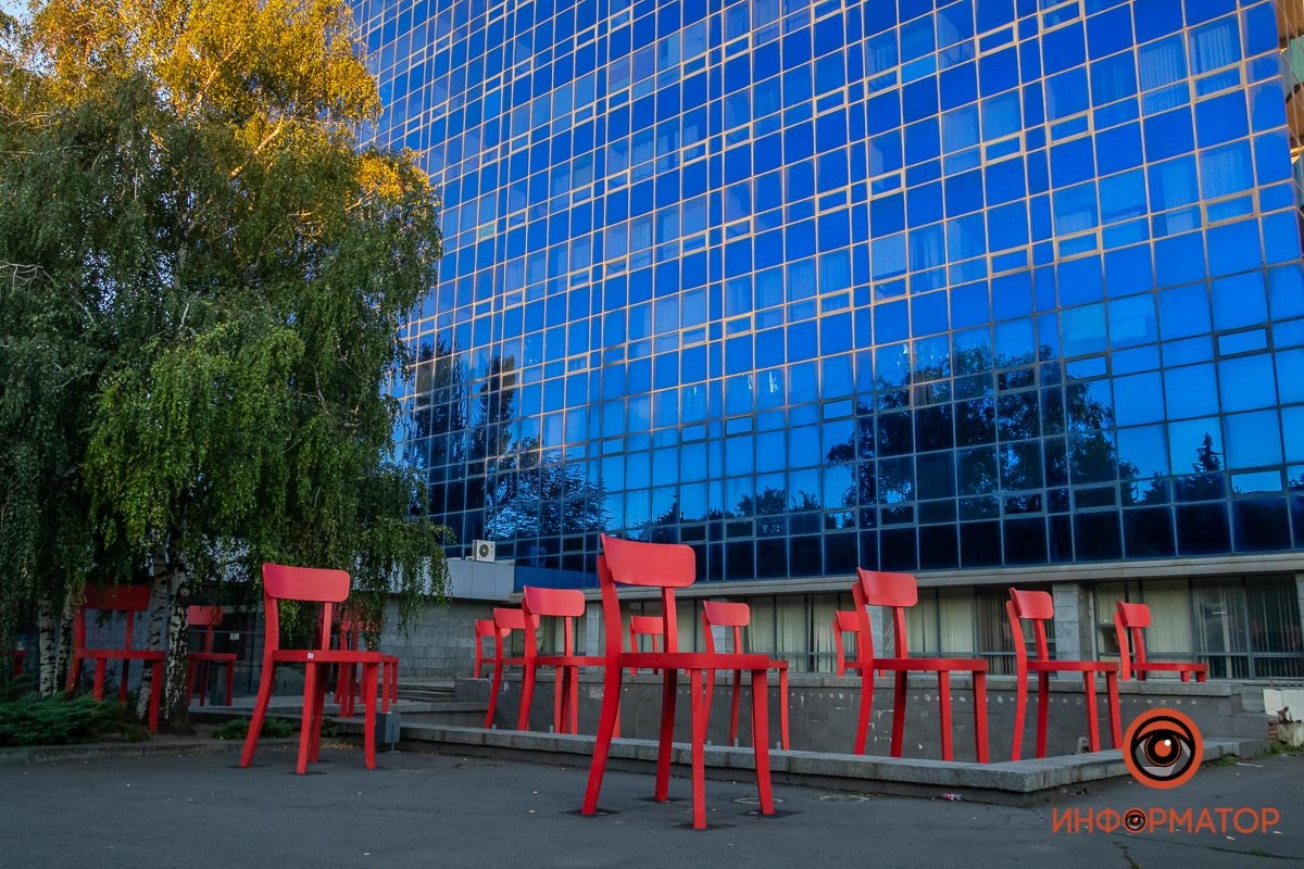 Инсталляцию "Лекториум" поставили к столетию университета Инсталляцию "Лекториум" поставили к столетию университета