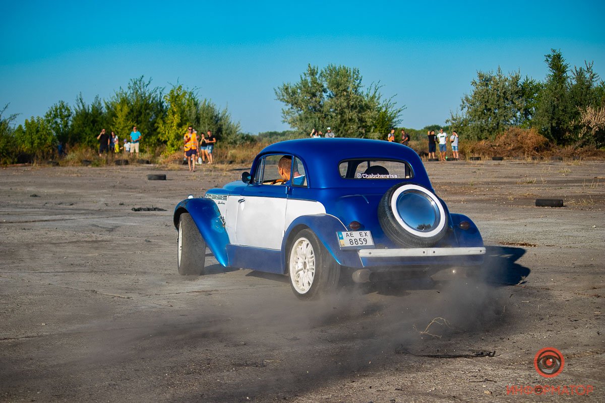 Съехались дрифтеры из 3 областей Съехались дрифтеры из 3 областей