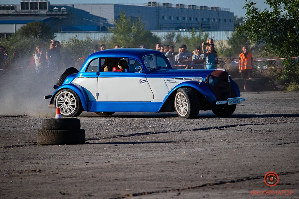 Участников - более десятка Участников - более десятка