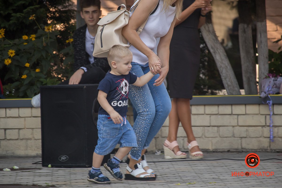 Посмотреть на братика Посмотреть на братика