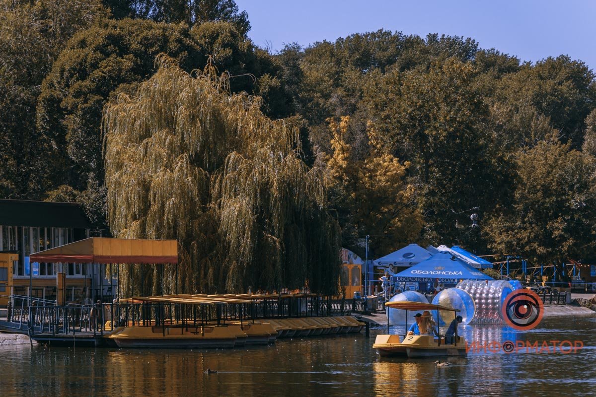 Еще желтее!