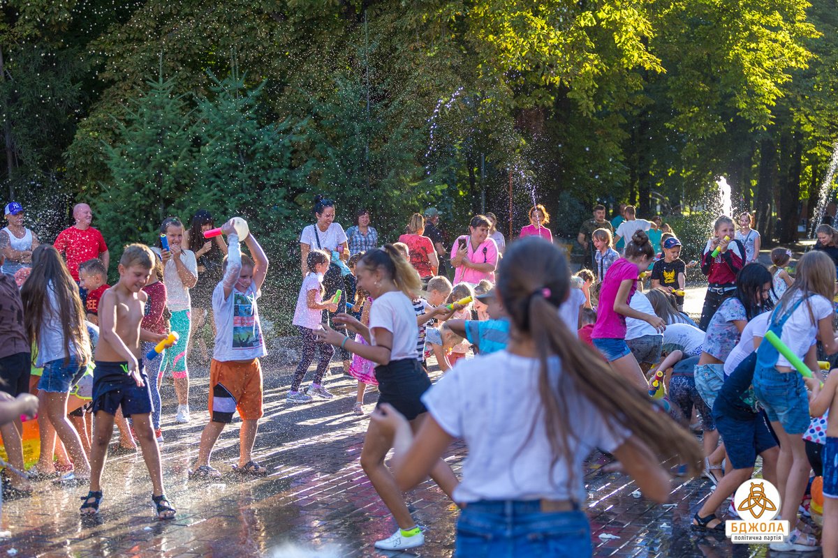 ПП «Бджола» провела праздник накануне первого звонка 6